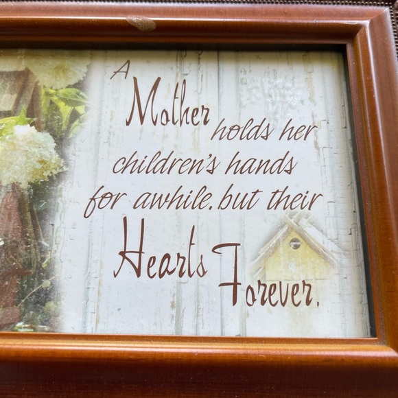 Cottage Garden Mother Woodgrain Traditional Music Box Plays You Light Up My Life - Picture 5 of 7